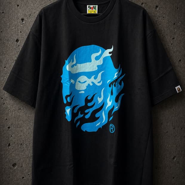 베이프 플레임 에이프 헤드 티셔츠