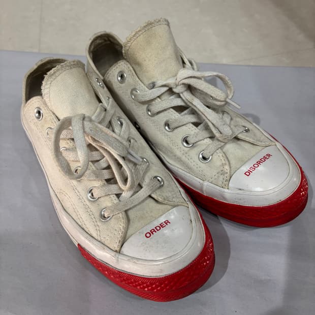 언더커버 컨버스 255