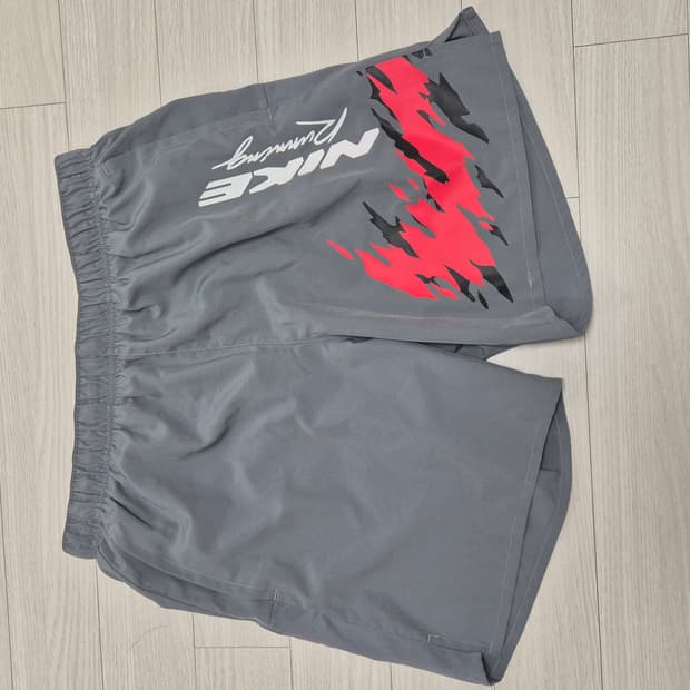 (새상품) 나이키 드라이핏 반바지 쇼츠 L