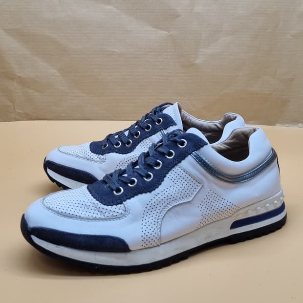 살바토르 페라가모 스니커즈39 255