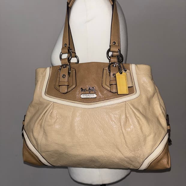 Coach vintage shoulder bag