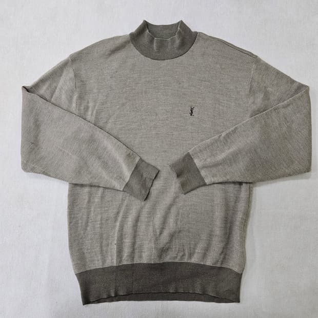 105 입생로랑 모크넥 니트 0305Y