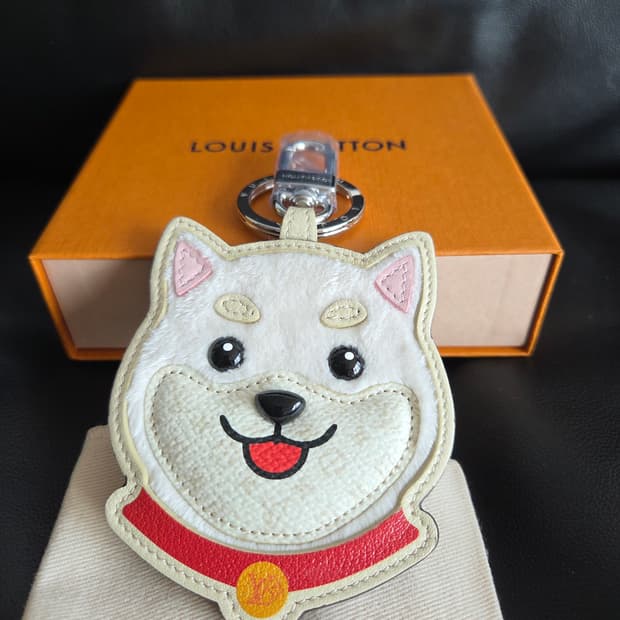 루이비통 한국 한정 진도개 강아지 키링