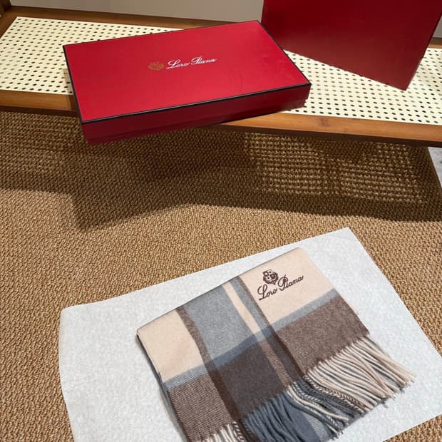 버버리 리버서블 스카프 100% 램스울
