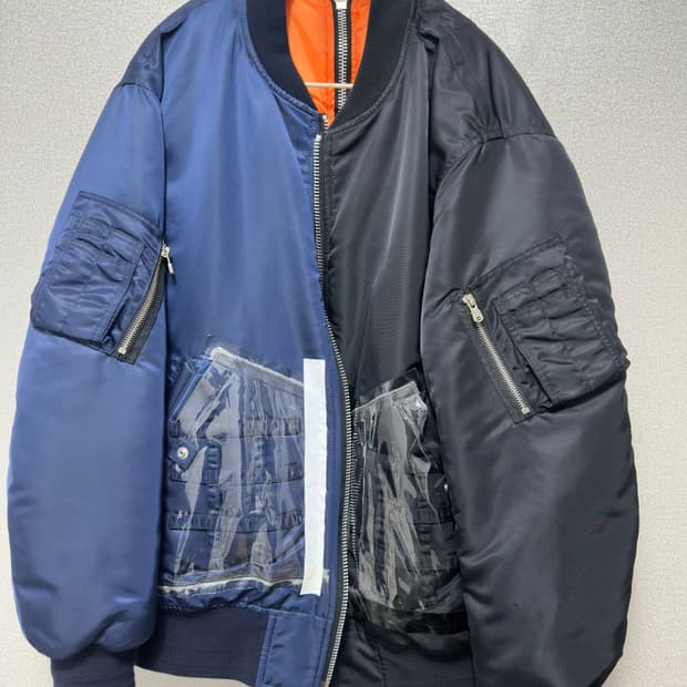 솔로이스트 투톤 봄버