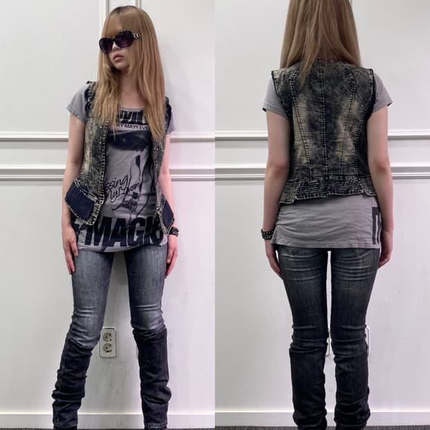 2000Girl Cubic Detail Short Vest