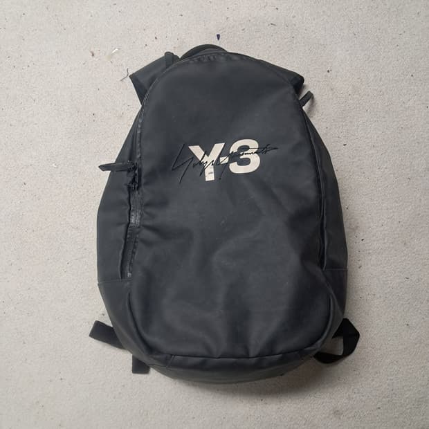 y3백팩