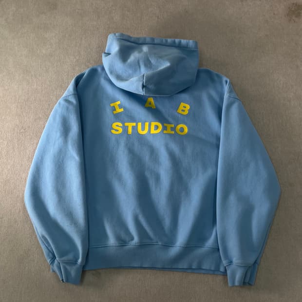 105 아이앱 스튜디오 스카이블루 후드티
