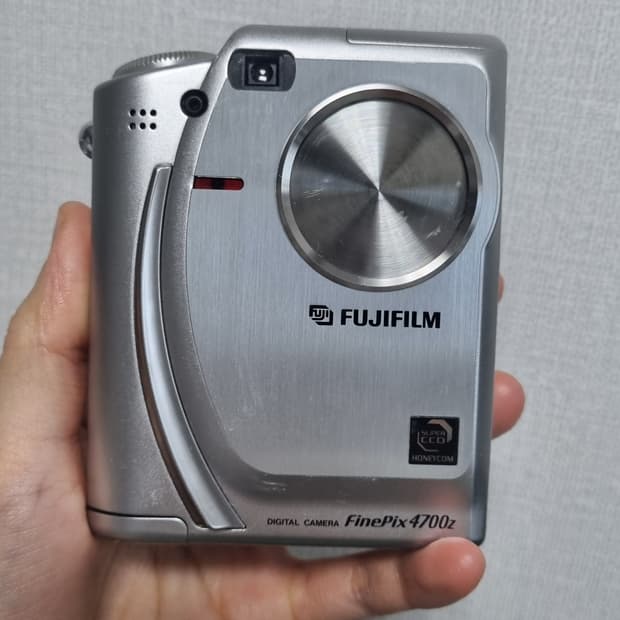 후지필름 파인픽스 4700z 판매합니다