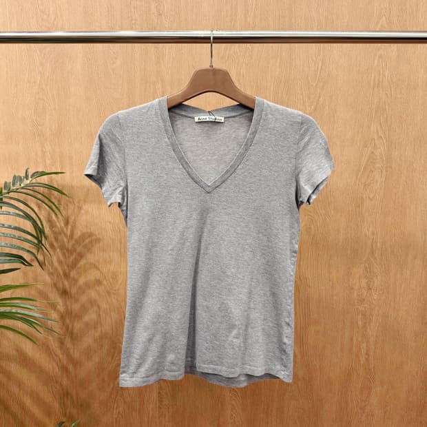 아크네 스튜디오 베이직 브이넥 반팔 티셔츠 슬림핏 그레이