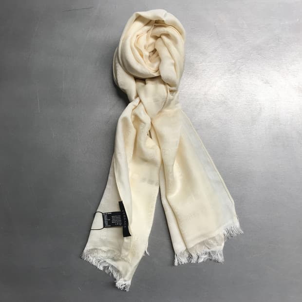 베르사체 실크 스카프