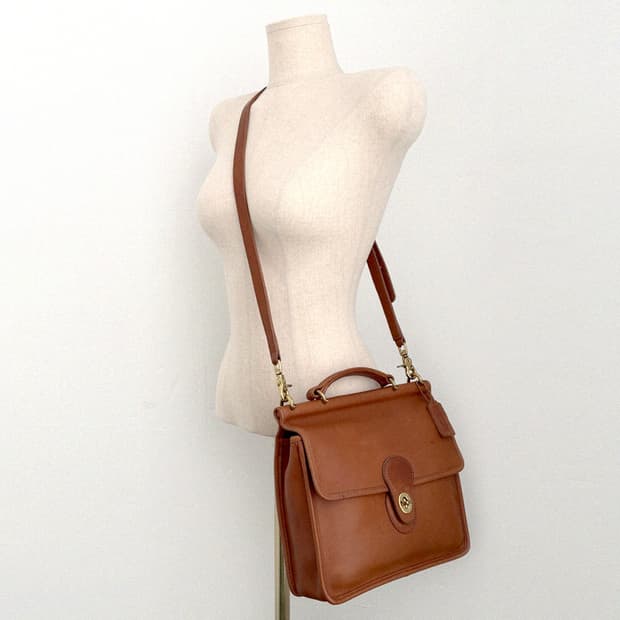 올드 코치 윌리스 브라운 크로스바디 숄더백