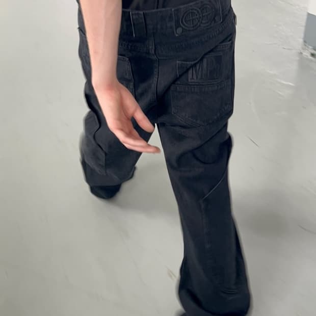 플라스틱 프로덕트 MPa CALF POCKET PANTS