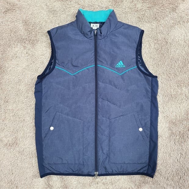 아디다스 다운패딩 ​​​조끼