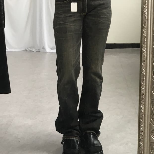 Washing denim pants