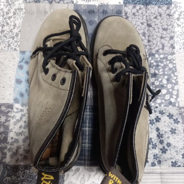 닥터마틴 파스텔 스웨이드 부츠  260~265