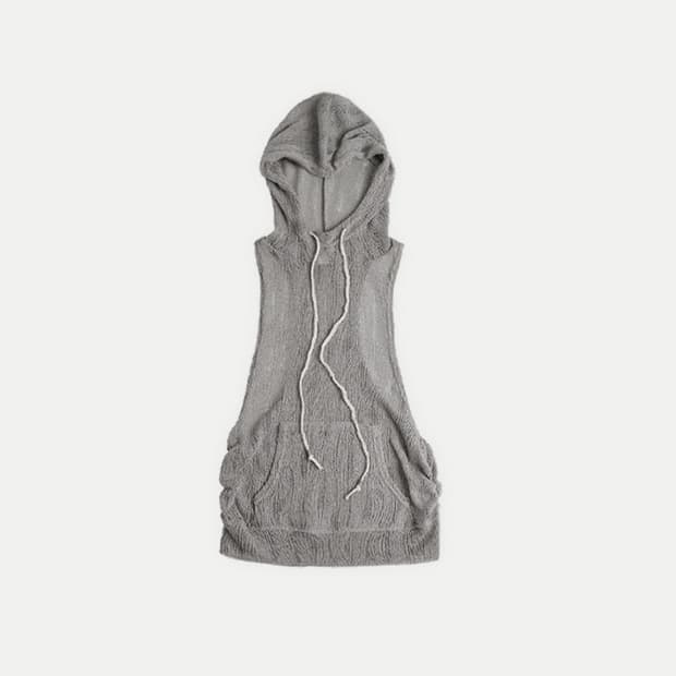 구해요) 콜로신스 COBWEB HOOD SLEEVELESS MELANGE