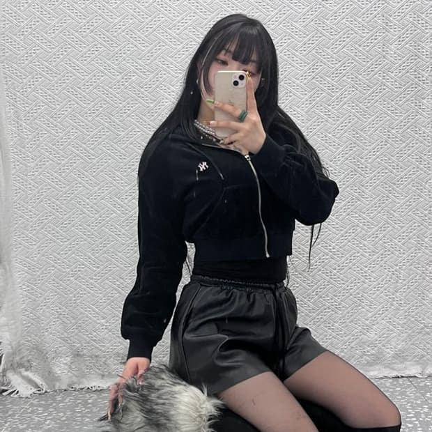 MLB 뉴욕양키스 스트릿 힙합 벨벳 크롭 후드집업 95 C09471