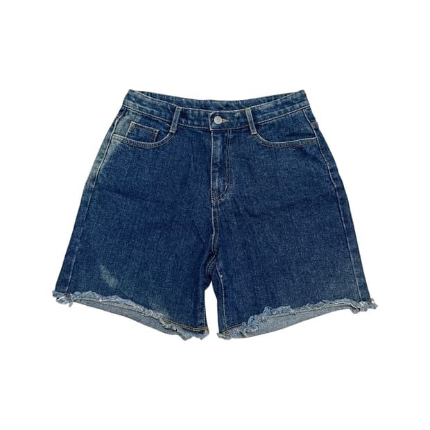 Half length cutting denim shorts