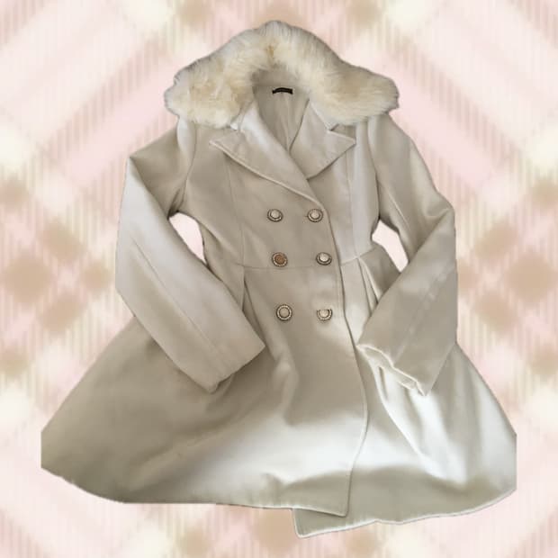 화이트 금장 퍼 코트 라떼 히메 갸루 러블리 로걀 모리 빈티지