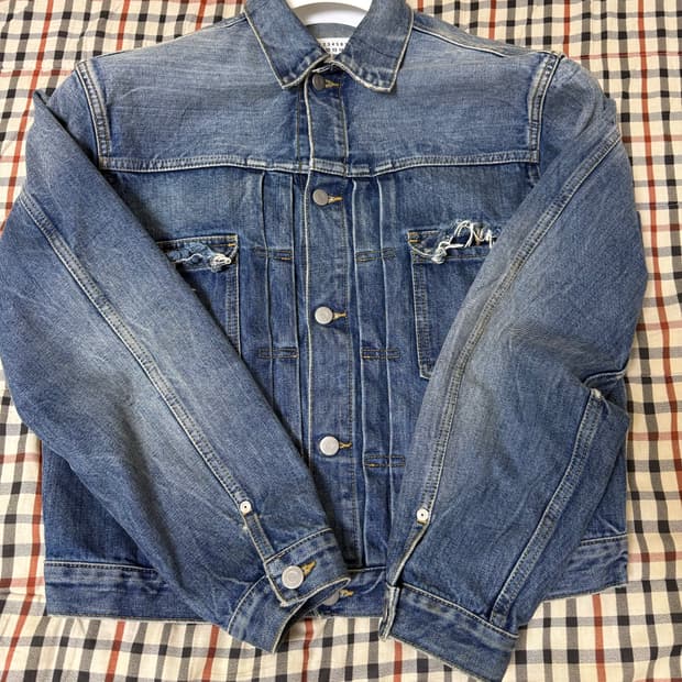 21/SS margiela disstressed denim jacket 