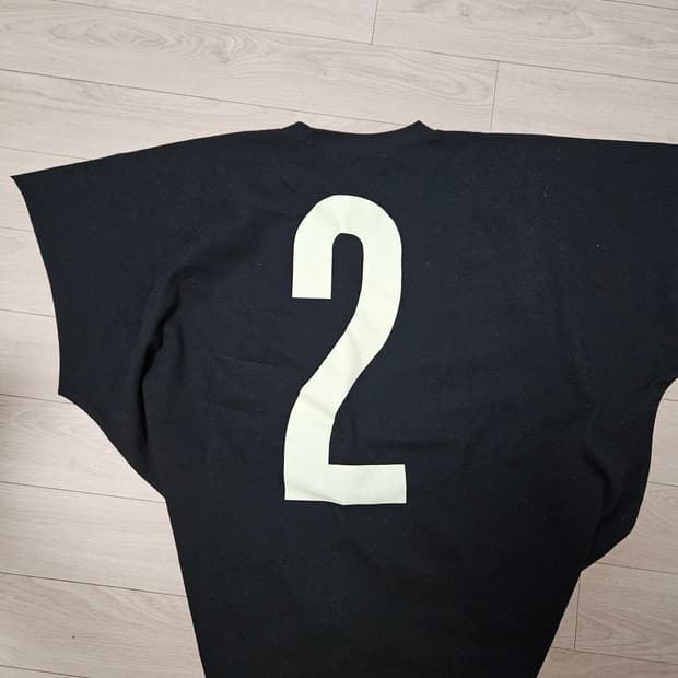 이지 벌쳐스 머천 티셔츠 4종