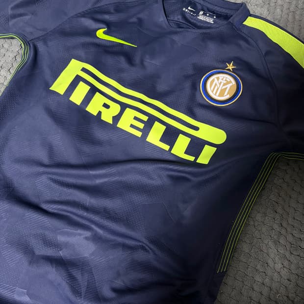 나이키 인터밀란 인테르 17/18 써드 유니폼