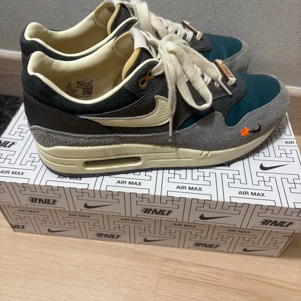 나이키 카시나 에어맥스 원앙 270