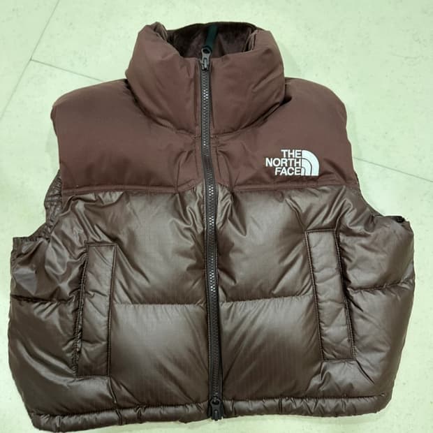 새상품 노스페이스 눕시 베스트 브라운