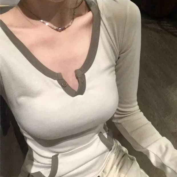 (새상품) 베이지 후드 슬림핏 긴팔티
