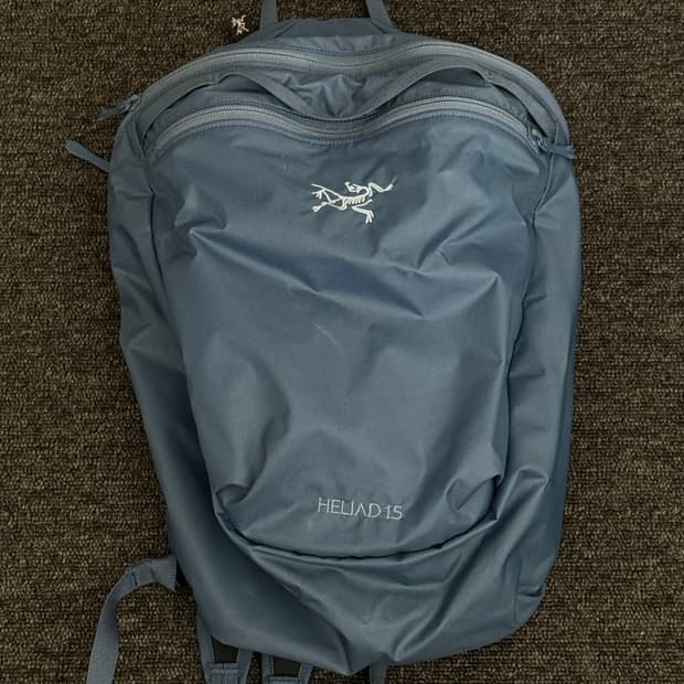 아크테릭스 헬리아드 15 백팩 문리트 문릿