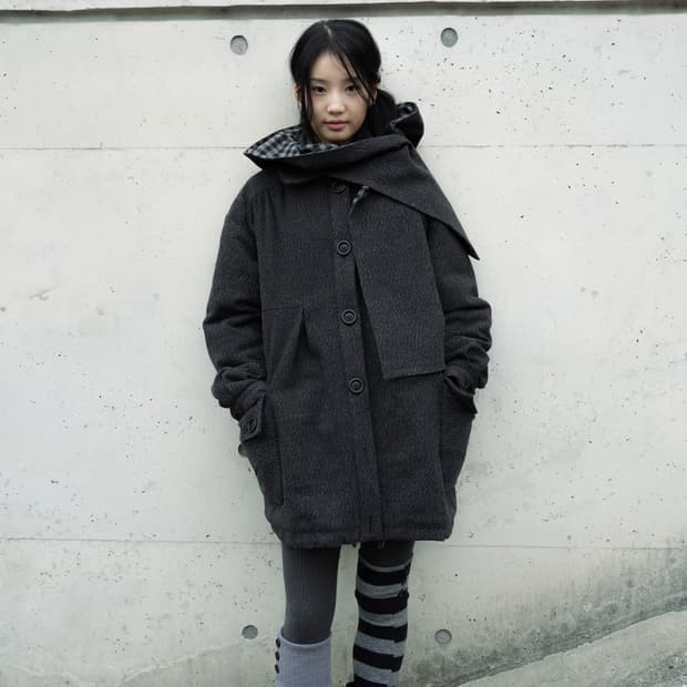 인앤양인하모니 머플러 코트 차콜