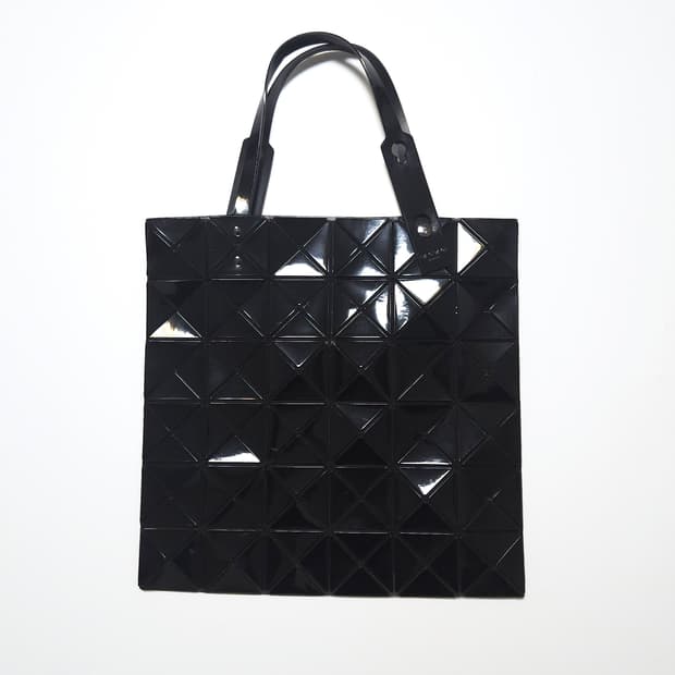 바오바오 이세이미야케 루센트 토트백 유광 블랙