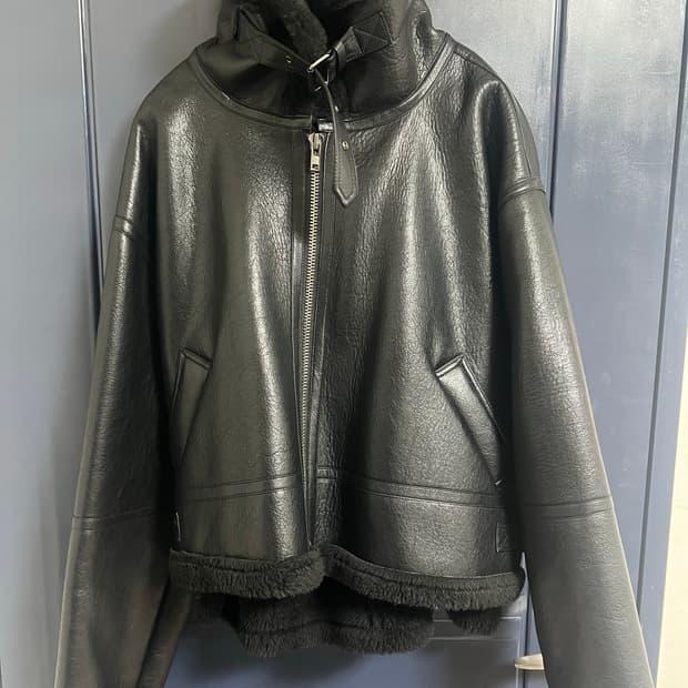 블랙 비건 에코퍼 무스탕