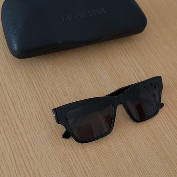 발렌시아가 선글라스