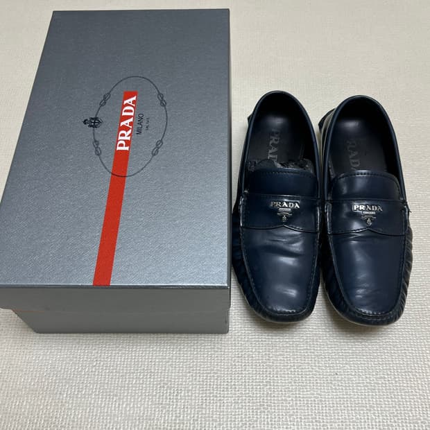 프라다 PRADA MILANO 로고 드라이빙 로퍼 7.5