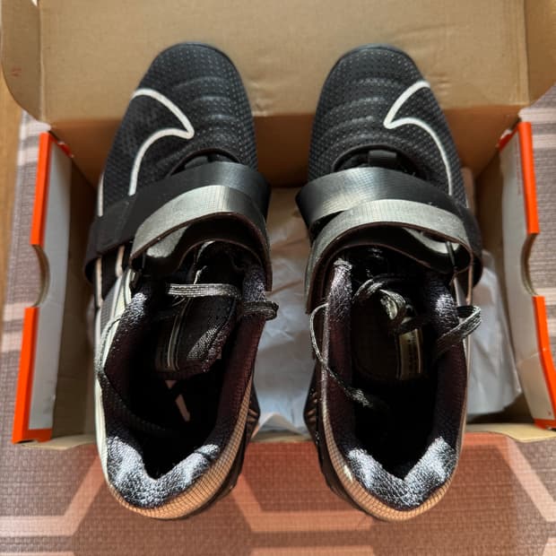 나이키 로말레오4 265사이즈