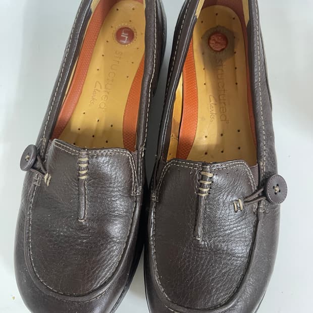Clarcks 브라운 로퍼 245