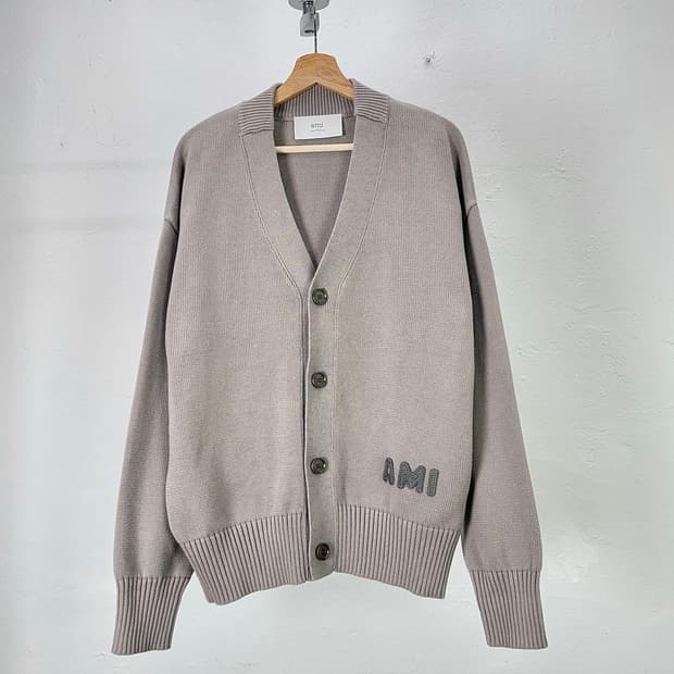 아미 25fw 토프 엠브로이드 코튼 울 가디건