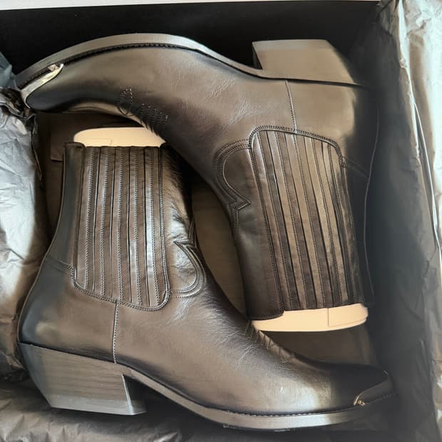 셀린느 CELINE 블랙 레더 메탈 웨스턴 부츠 IT43