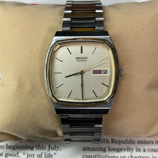 세이코 5933-5040 골드 로프 다이얼 쿼츠