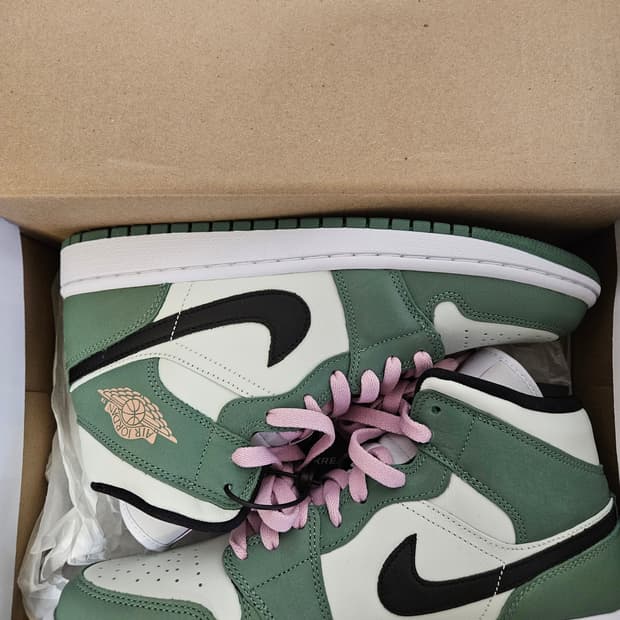 조던 1 미드 se 더치 그린 w265