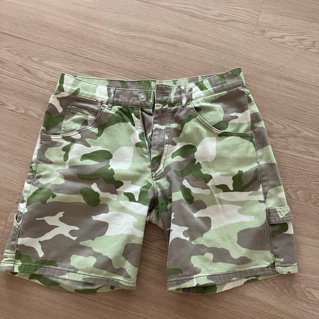 [M] 고샤 루브친스키 밀리터리 쇼츠