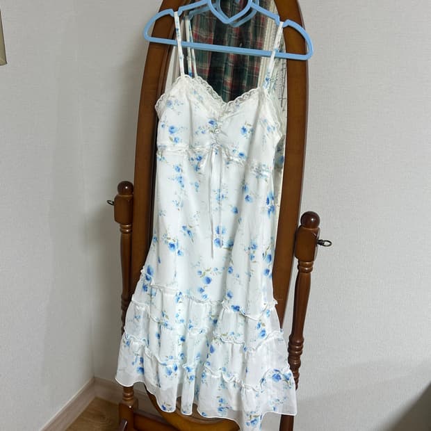 플라워 레이스 미디 슬립원피스