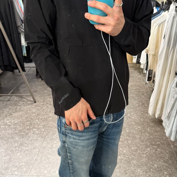 [S] 룰루레몬 페이스브레이커 자켓 블랙