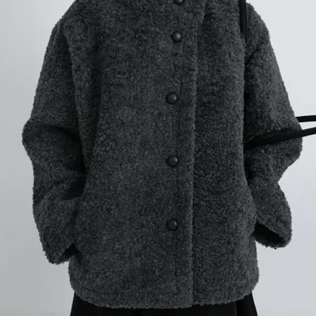 오버핏 부클 퍼자켓 하프코트