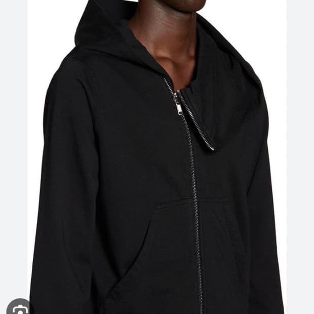 릭오웬스 마운틴 후드집업 블랙 105 사이즈 삽니다