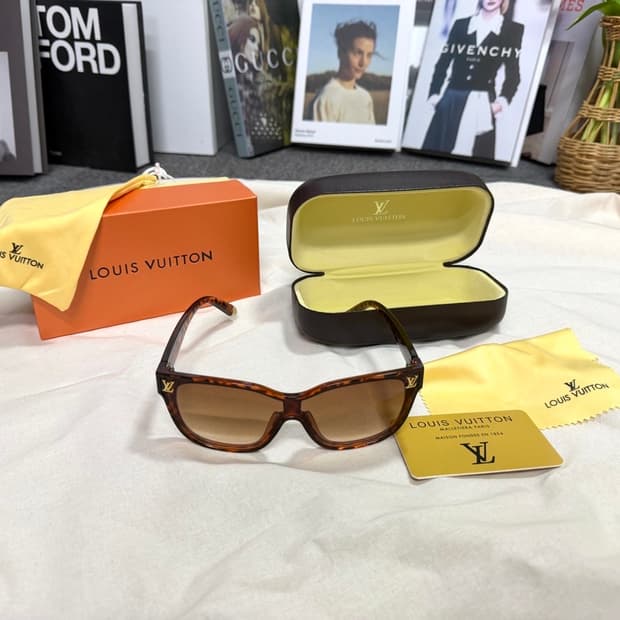 루이비통 LV 로고 브라운 선글라스