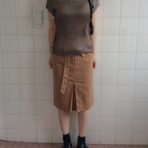 pleats high neck top