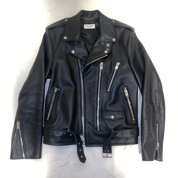 Saint Laurent Classic Leather (L17)